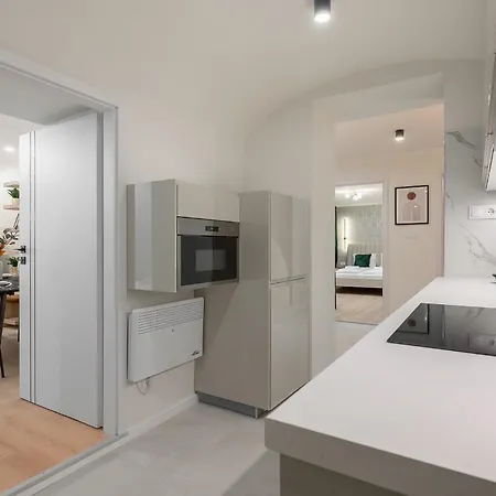 Luxury & Quiet Near Newyorkcafe Апартаменты Будапешт