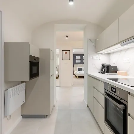 Luxury & Quiet Near Newyorkcafe بودابست
